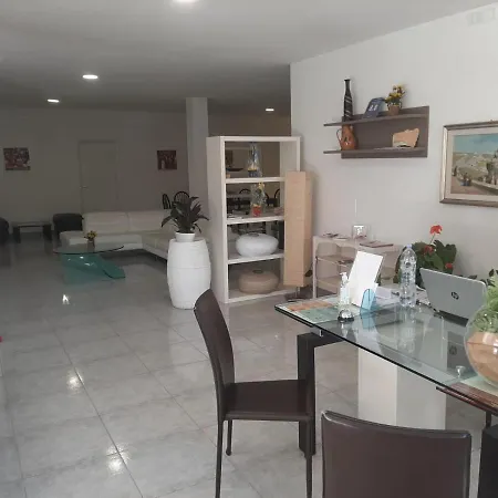 Palomba לינה וארוחת בוקר