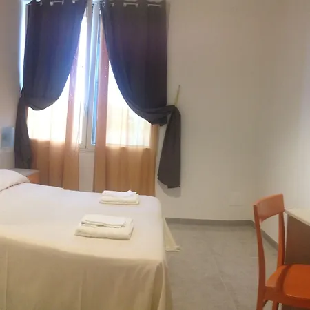 לינה וארוחת בוקר Palomba 3*
