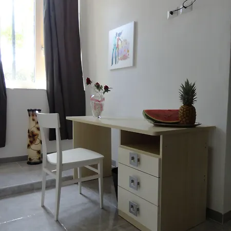 Palomba לינה וארוחת בוקר